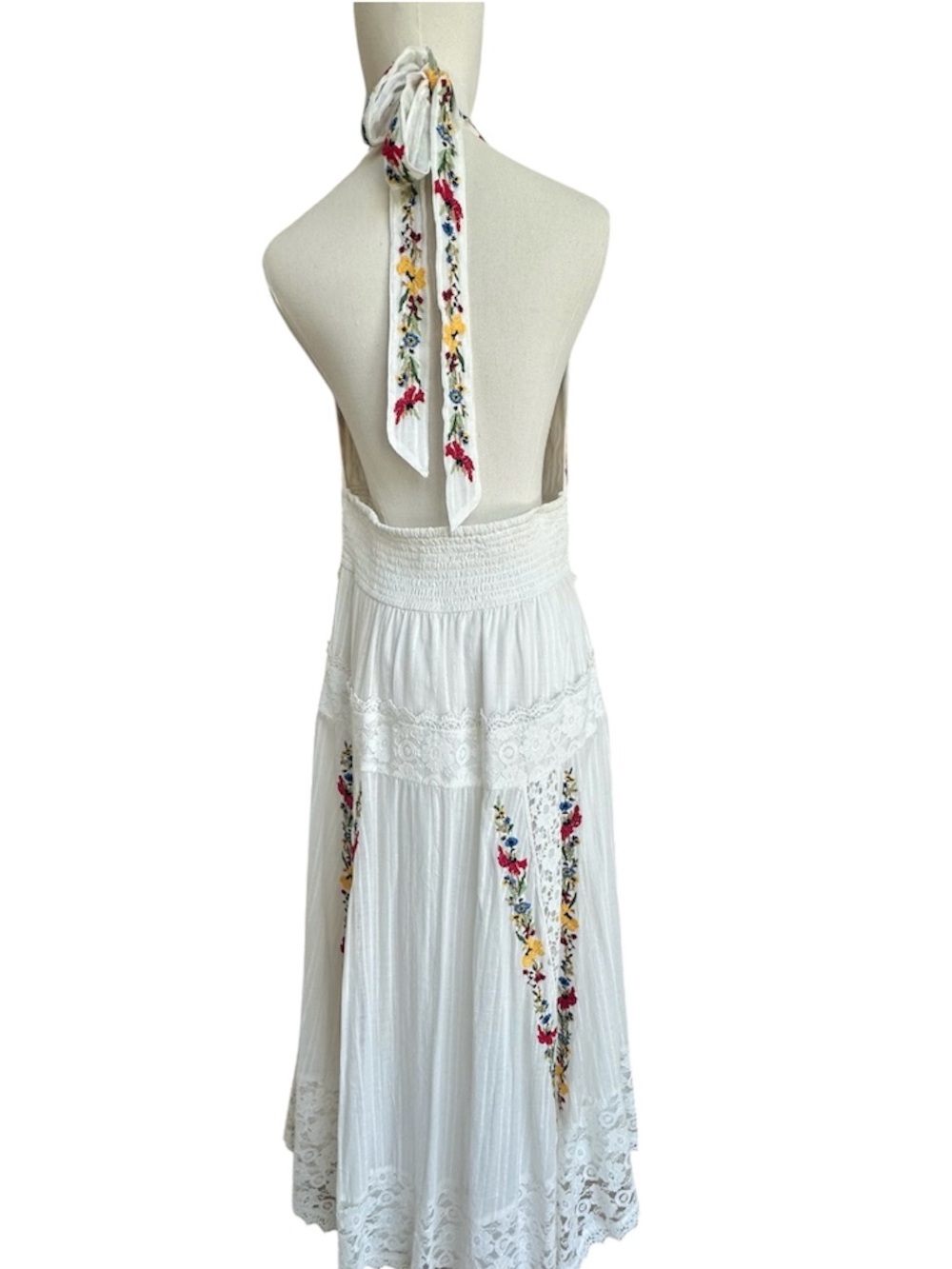 Free People Keila Halter Neck Embroidery & Lace Detail Cotton Dress - Picture 4 of 11